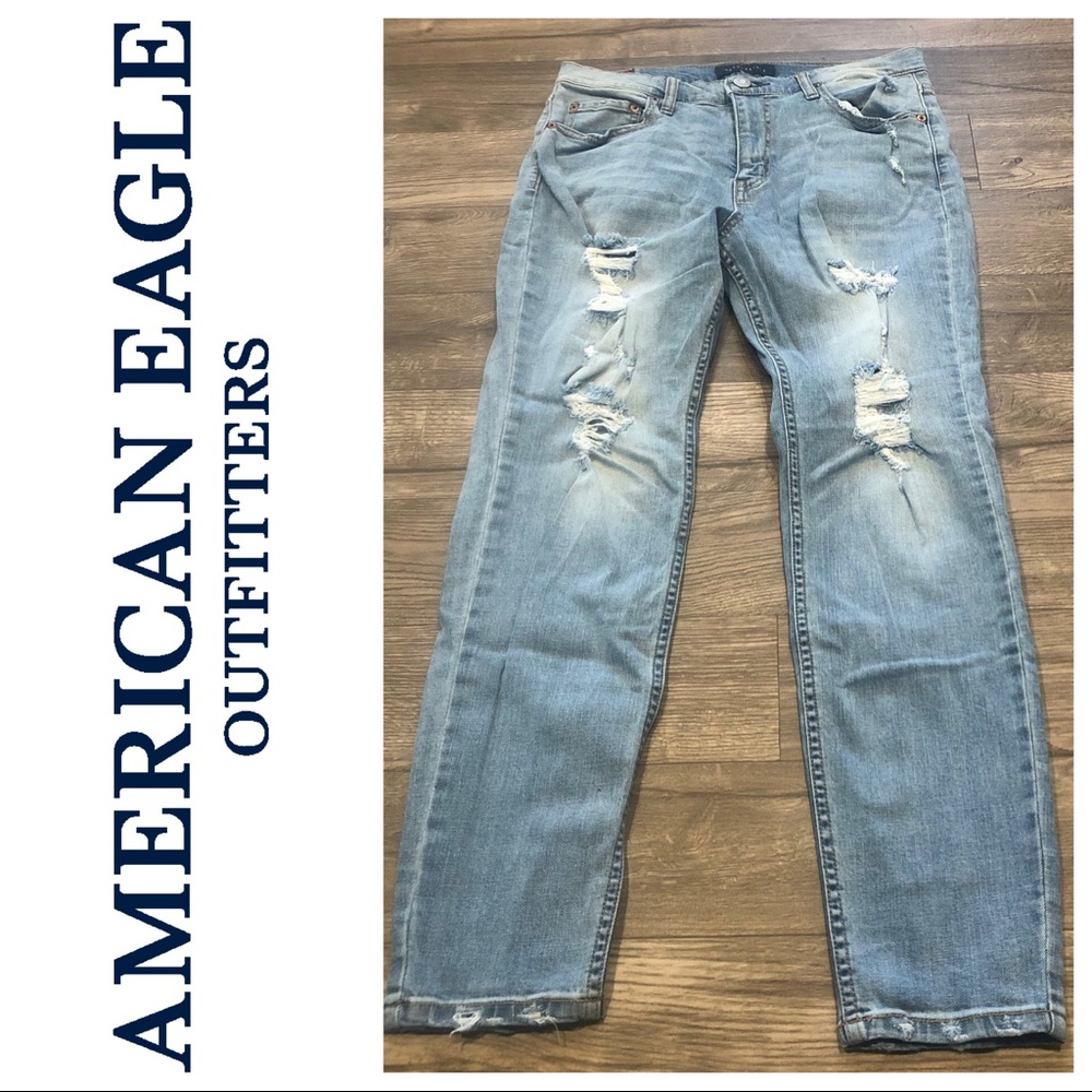 ⭐️4/$25 LIGHT WASH AREO CHEEKY JEGGING: SIZE 10